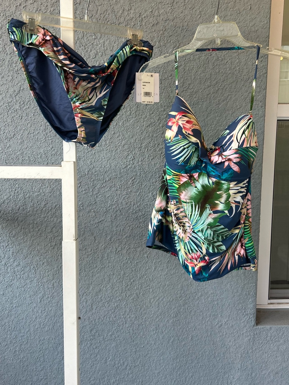 La Blanca NWT Women’s Tropical Two Piece Swimsuit Size 14 Tankini Vacation